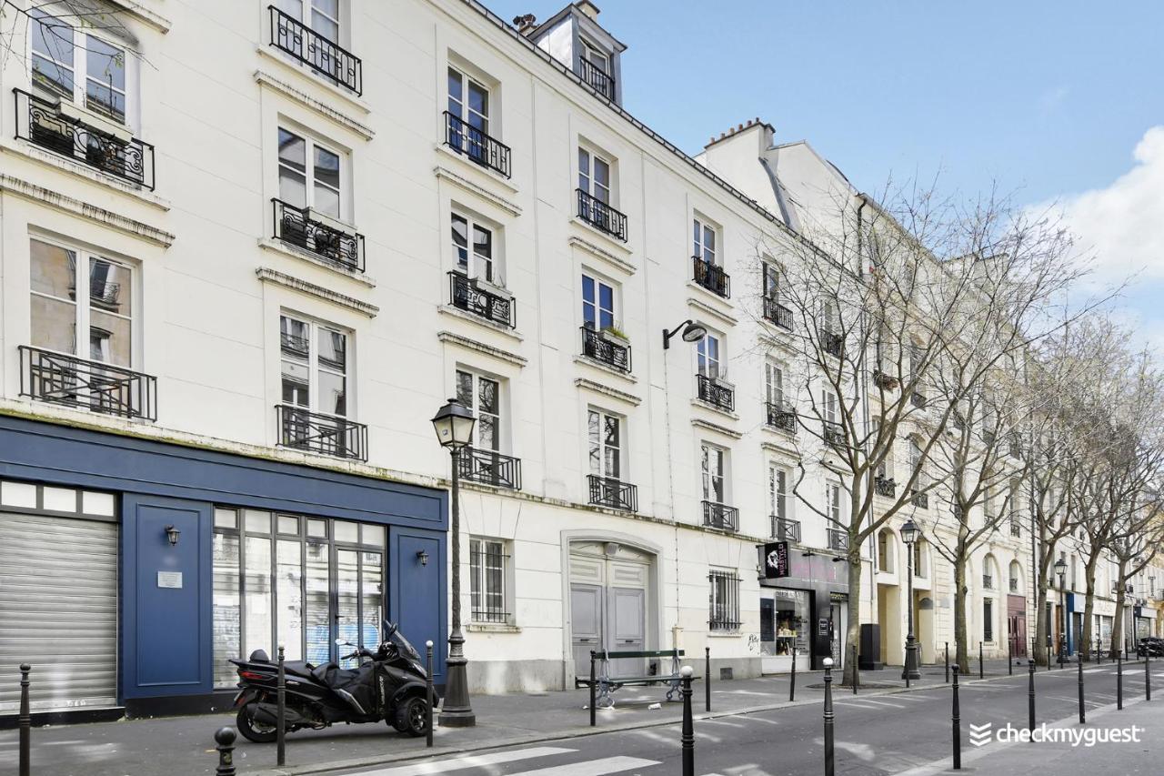 CMG - Place de le République / Meslay París Exterior foto